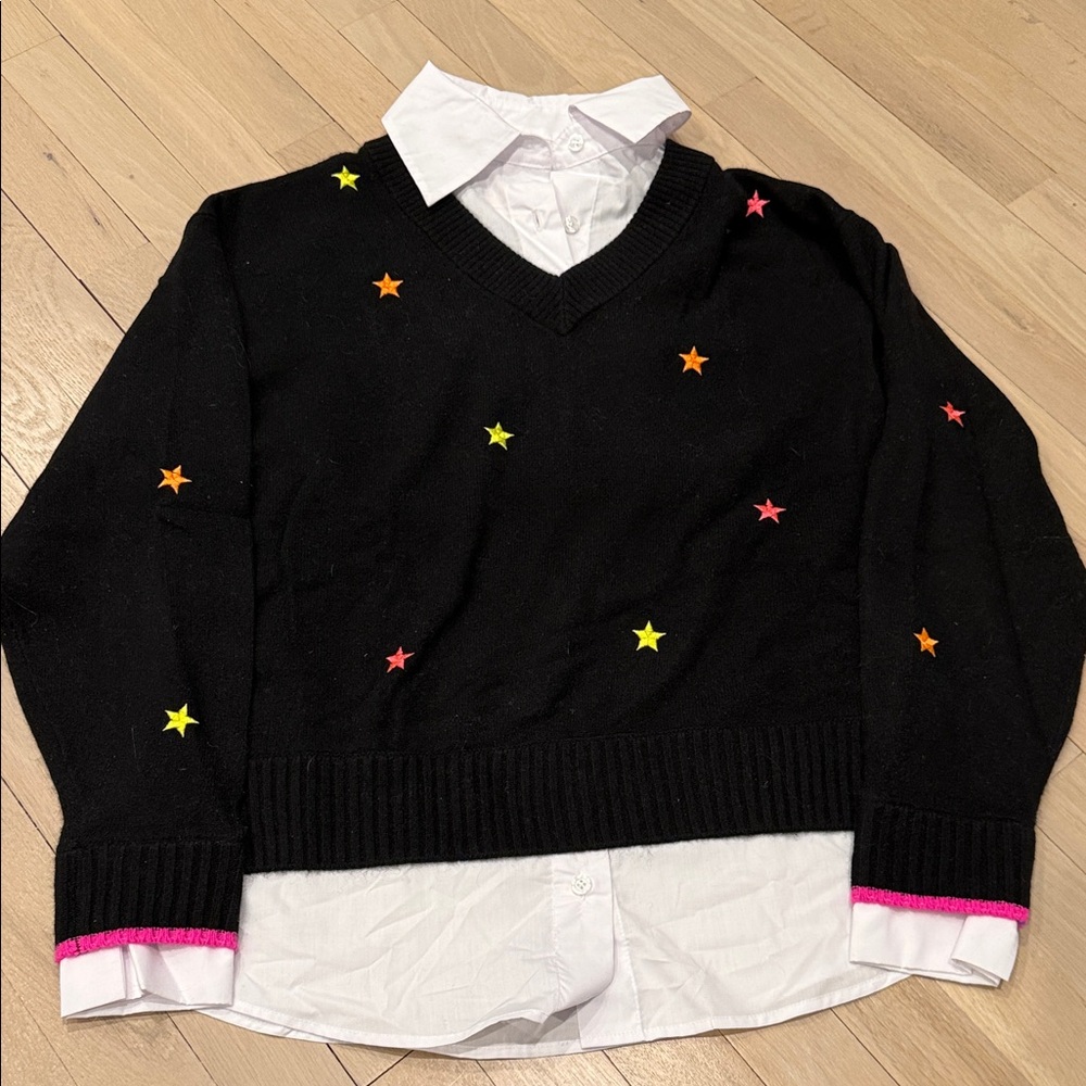 Brodie Cashmere Star shifting v neck cashmere sweater